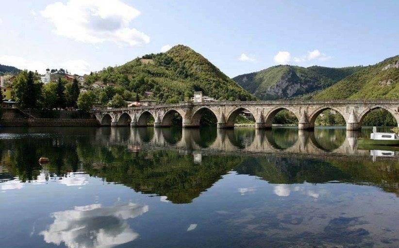 Bosnia Charges Serb Ex-Policeman with Abductions, Torture