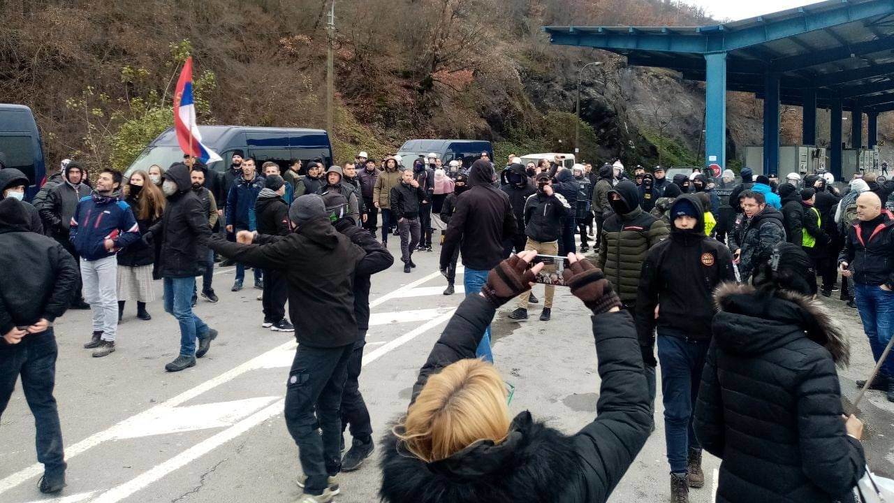 A Whos Who Of Serbian Far Rightists Stopped On The Border With Kosovo