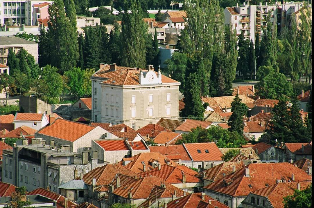 Povučeni spiskovi s imenima osoba u izolaciji