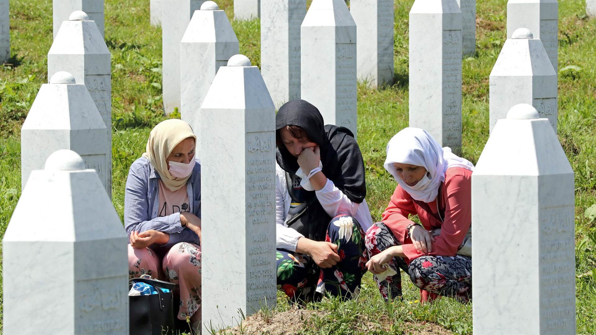 Srebrenica Victims’ Families Told to Seek Damages from Netherlands