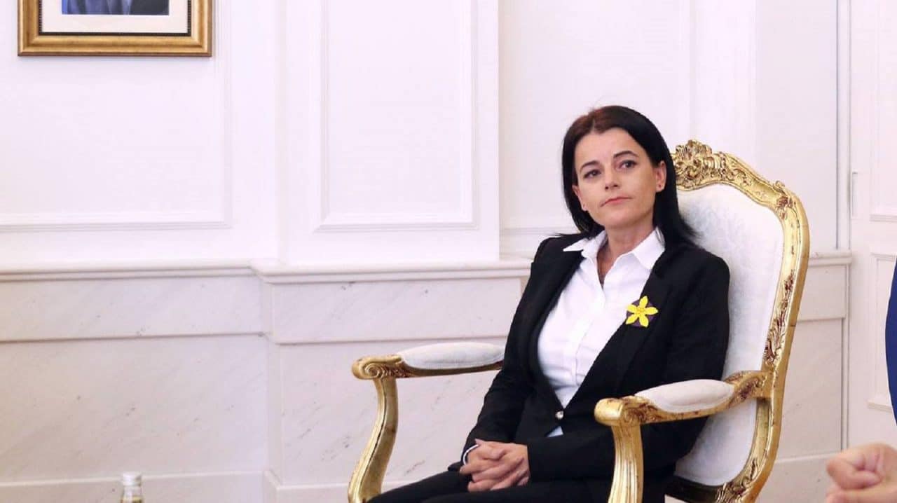 Vasfije-Krasniqi-Goodman.-By-Kosovo-presidential-office-1280x718-1.jpg