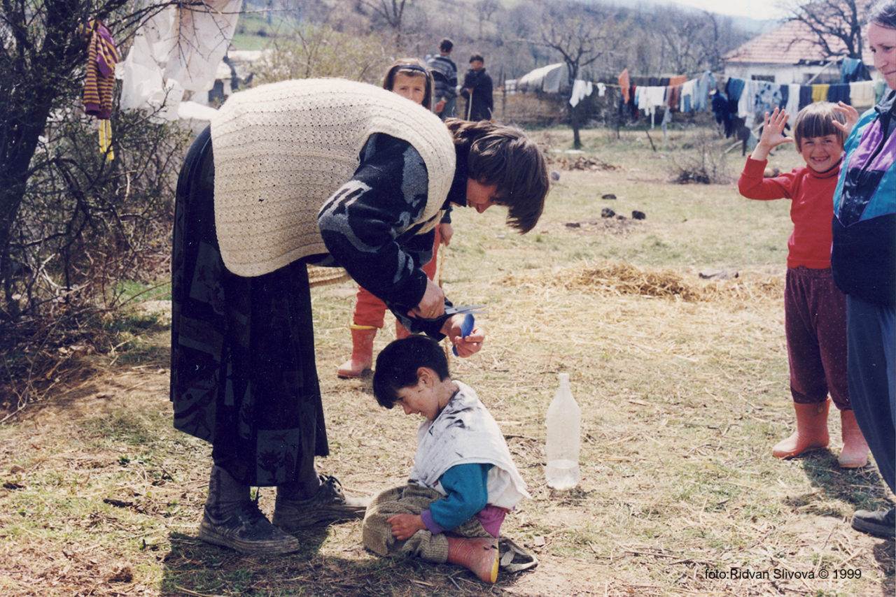 Kosovo-displaced-people-1999-Foto-Ridvan-Slivova-1-1280x854.jpg