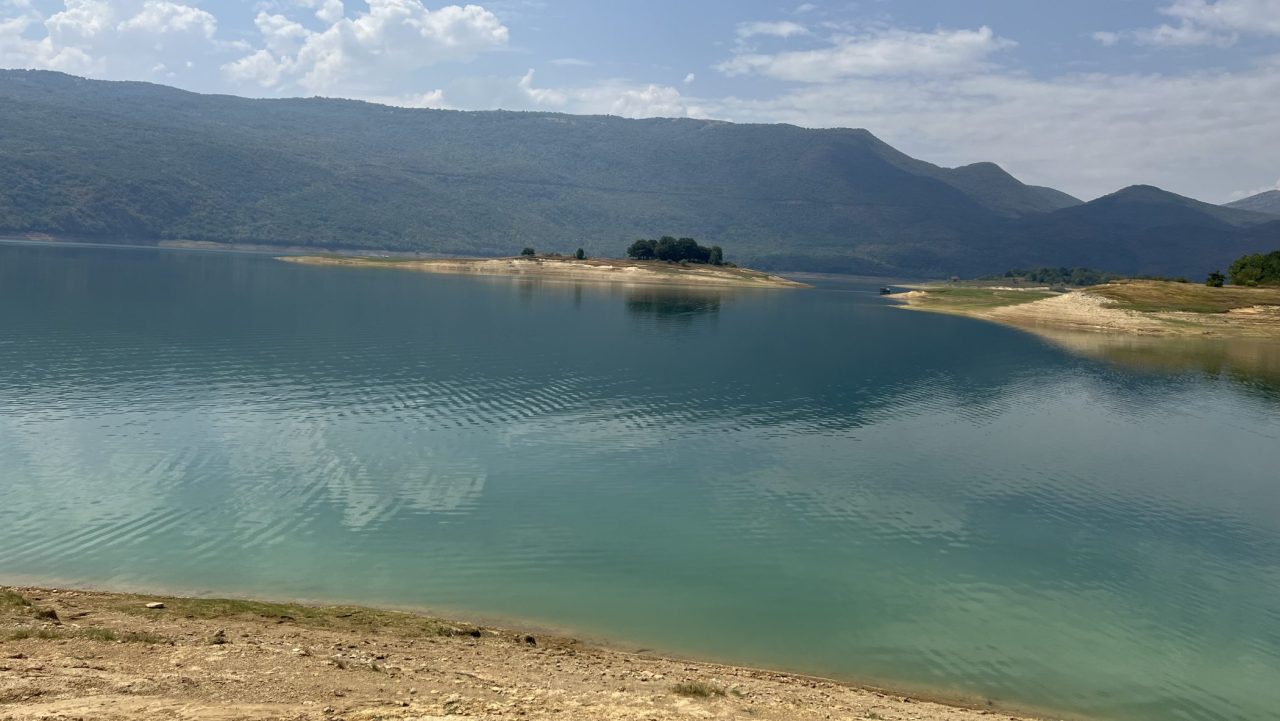 prozor-ramsko-jezero--e1731338212453-1280x721.jpg