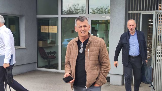 Dževad Avdičević ispred Suda Bosne i Hercegovine sa braniocem Ifetom Feragetom. Foto: Detektor