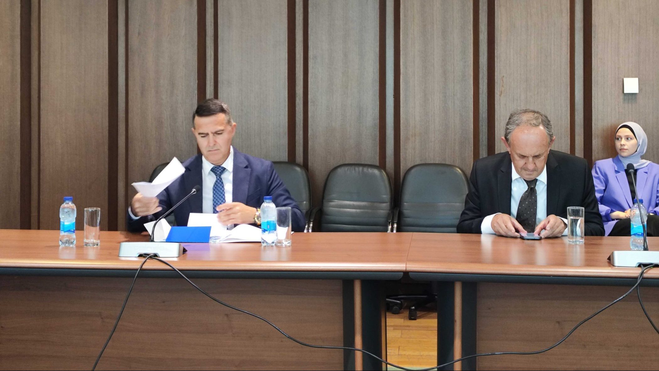 Milanko Kajganić i Mariofil Ljubić na javnom saslušanju komisija u Parlamentu BiH. Foto: Detektor