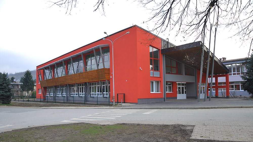 Osnovna škola Vitez. Foto: Facebook