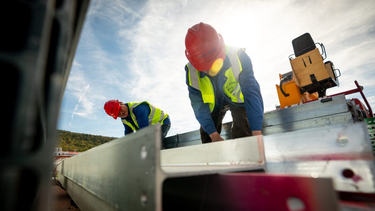 Kineski radnici na Komanje Brdu. Foto: Anes Asotić