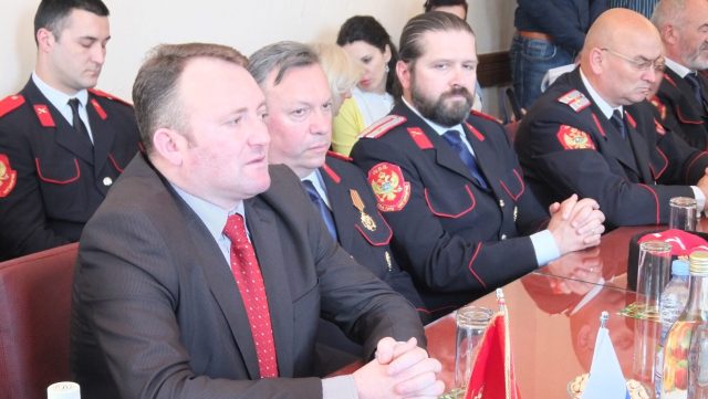 Danko Savić (krajnje desno) na sastanku u Beranama. Foto: Opština Berane