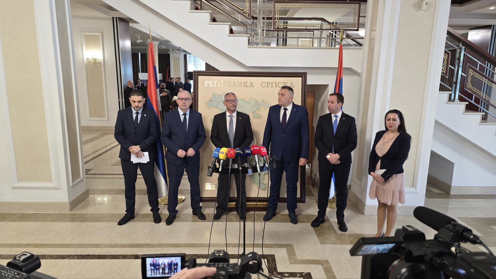 Zvaničnici Republike Srpske tvrde da neće dozvoliti reviziju istorije kroz institucije